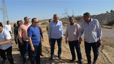 محافظ أسيوط يشهد وصول وتشغيل مياة الري لأراضي مزرعة الوادي الأسيوطي   