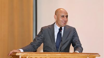 وزير التعليم يجري جولة تفقدية لعدد من المدارس بحدائق القبة 