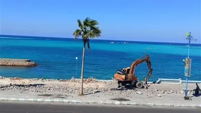 بدء تطوير وتوسعة كورنيش مرسى مطروح