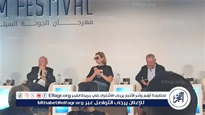 حدادًا على شهداء لبنان.. يسرا ترتدي ملابس سوداء في المؤتمر الصحفي لمهرجان الجونة 