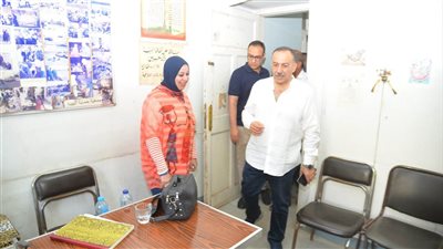 محافظ أسيوط يتفقد مقر مشروعي المحاجر والعبارات النهرية بحى شرق   