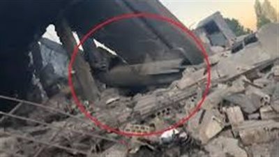 العثور على صاروخ غير منفجر يقطع طريقًا رئيسيًا في بيروت بعد غارة إسرائيلية