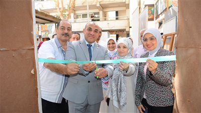 جامعة أسيوط تنظم معرض فني تحت عنوان تشكيلات موجِيَّة بكلية التربية النوعية   