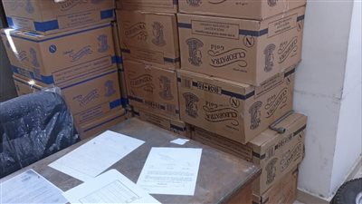 تموين أسيوط يضبط 20 كرتونة سجائر تم تجميهم لبيعهم فى السوق السوداء بمركز أبوتيج   