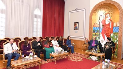 البابا تواضروس يستقبل وفد كنائس جنوب إفريقيا ومنظمة 