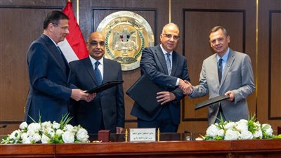 وزير العدل يشهد مراسم توقيع اتفاقية تسوية منازعة استثمار بين الري والزراعة 