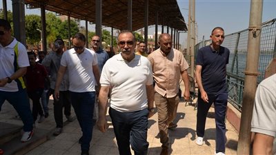 محافظ أسيوط يتفقد مرسى العبارات النهرية بمنطقة الحمراء ومرسى حورس ويوجه بالبدء في تطويرهما  