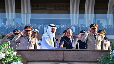 محافظ أسوان يشارك في حفل تخرج دفعة جديدة من الأكاديمية والكليات العسكرية 2024