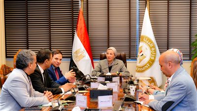 وزيرة البيئة تلتقي أمين عام رابطة الجامعات الإسلامية وتبحث سبل التعاون المشترك