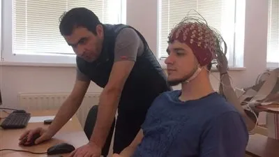 معيدو الحاسبات والذكاء الاصطناعي ببنها يدرسون في جامعة بانونيا