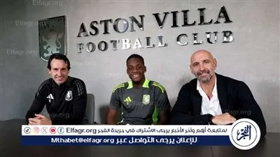 أستون فيلا يجدد عقد مهاجمه جون دوران
