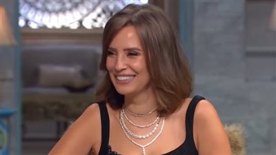 إيمان العاصي: استعنت بمدرب أداء لتقديم