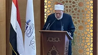 علي جمعة: الفتوى لها ثلاثة أركان وتسعى لبناء الإنسان