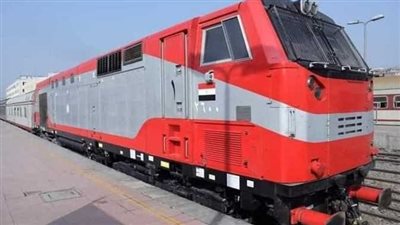 يسهل حركة نقل البضائع وتحقيق التنمية.. ماذا قالوا عن قطار سيناء؟