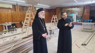 الأنبا باسيليوس يتفقد أعمال التجديدات بقاعة الاجتماعات بكاتدرائية يسوع الملك بالمنيا