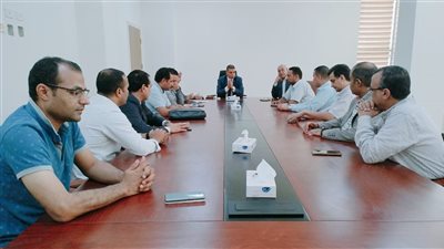 تفاصيل اجتماع رئيس جامعة أسيوط الجديدة التكنولوجية مع أعضاء هيئة التدريس بالجامعة   