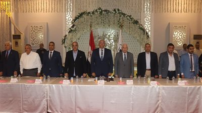 محافظ القليوبية يضع حجر الأساس لعدد من المشروعات التنموية بنادي العبور الرياضي