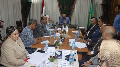 محافظ القليوبية يعقد لقاء المواطنين الأسبوعي بالقناطر