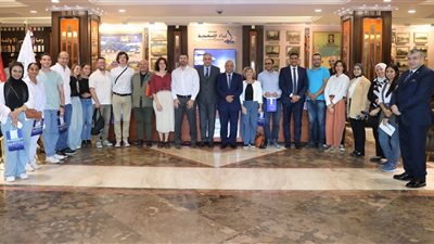 الهيئة العامة لميناء الإسكندرية تستقبل وفد متعدد الجنسيات لتعزيز مجالات التعاون المشترك