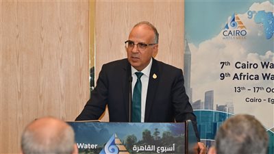 وزير الري يكرم المتدربين الأفارقة المشاركين في دورة 