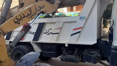 محافظ أسيوط يؤكد على استمرار تنظيم حملات النظافة ورفع المخلفات من شوارع مركزي القوصية والبداري