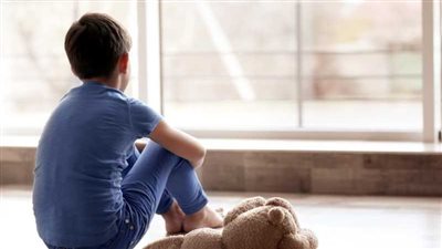 احذروا جلوس الأطفال أمام الشاشات مرتبط بأعراض الصحة العقلية 