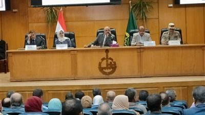 تقليل كثافة الفصول من 224 إلى 49 طالب داخل الفصل الواحد بالقليوبية