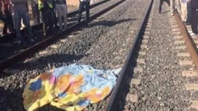 مصرع سيدة صدمها قطار أثناء عبورها من شريط السكة الحديد في الأقصر