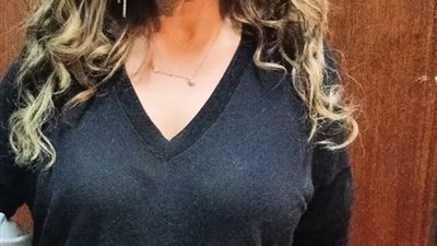 نادية مصطفى تروي ل 