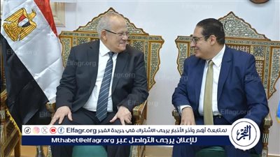 الخشت يهنئ الدكتور محمد سامي عبد الصادق بتعيينه رئيسًا لجامعة القاهرة
