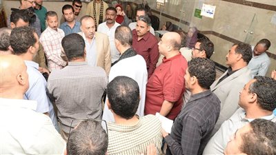 محافظ أسيوط يلتقي المواطنين بالمركز التكنولوجي بساحل سليم 