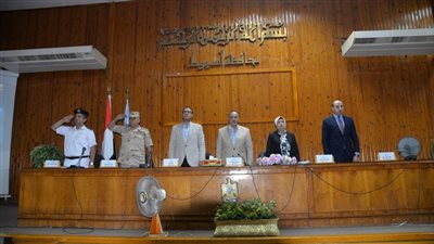 محافظ أسيوط يشدد على إنهاء ملف التقنين وتسهيل إجراءات التصالح  