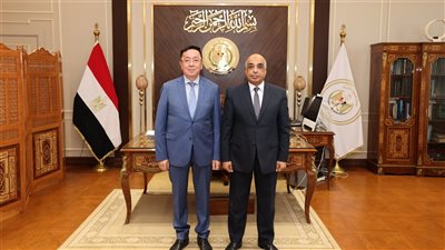 وزير العدل يستقبل سفير جمهورية كازاخستان بالقاهرة