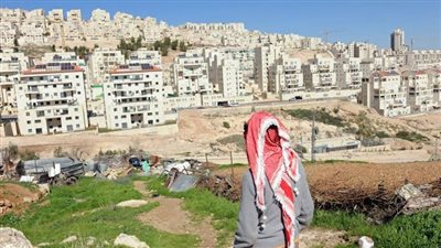 باحث: إسرائيل توسع الاستيطان في فلسطين بدعم أمريكي