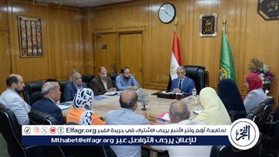 محافظ الإسماعيلية يوجه بإعداد دليل استرشادي مبسط لأصحاب المحال التجارية