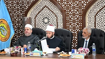 وزير الأوقاف مناقشًا لرسالة ماجستير بكلية أصول الدين والدعوة بالزقازيق