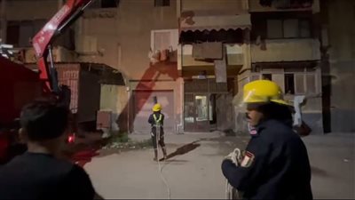 قوات الإنقاذ البري التابعة للحماية المدنية تنقذ قطة من الموت ببورسعيد