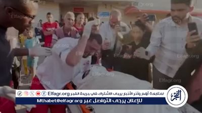 عاجل - مسعف فلسطيني يكتشف أن ضحية الغارة الإسرائيلية التي ينقلها هي والدته