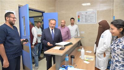 تفاصيل الزيارة المفاجئة لمحافظ أسيوط لمستشفى أبوتيج النموذجي  