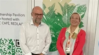 وزيرة البيئة تعقد لقاءا ثنائيا مع رئيس لمرفق البيئة العالمية GIF 