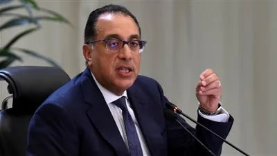 رئيس الوزراء عن شبكة الطرق: وصلنا المنيا في ساعتين