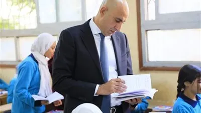أهم قرارات وزير التعليم خلال زيارته إلى مدارس القليوبية