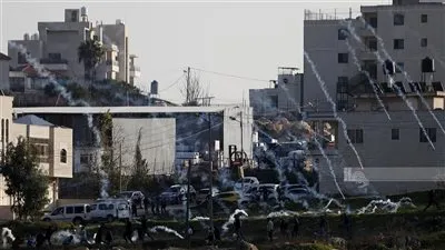 جيش الاحتلال يواصل الانتهاكات.. إصابات واعتقالات وغارات في غزة (تقرير)