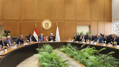 وزير التعليم العالي يعقد لقاءً مُوسعًا مع رئيس مجلس التعليم العالي التركي