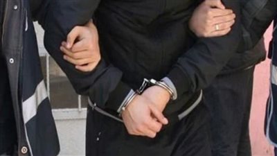 تفاصيل التحقيق مع فردي أمن بتهمة سرقة شركة محل عملهما بالتجمع 