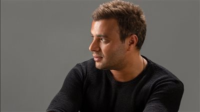 رامي صبري يكشف عن رأيه في وقف الحفلات الغنائية 