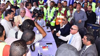 محافظ الأقصر يزف بشرى لأهالي الزينية: إنشاء مدرسة ثانوي زراعي 