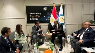 وزير البترول يبحث تعزيز التحول الرقمي في صناعة الطاقة
