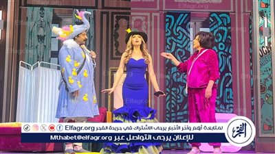 إسعاد يونس تجرى البروفات النهائية لمسرحية 