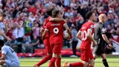 ليفربول يحدد مدة غياب ظهيره الأيمن بعد إصابته القوية